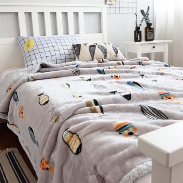 bbin宝盈暖洋洋大鱼羊羔绒毯(570浅灰)