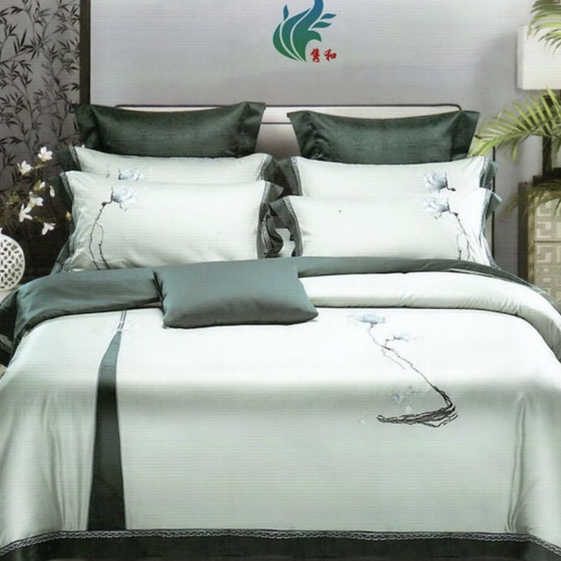 bbin宝盈60贡缎绣花四件套（菩提绿）